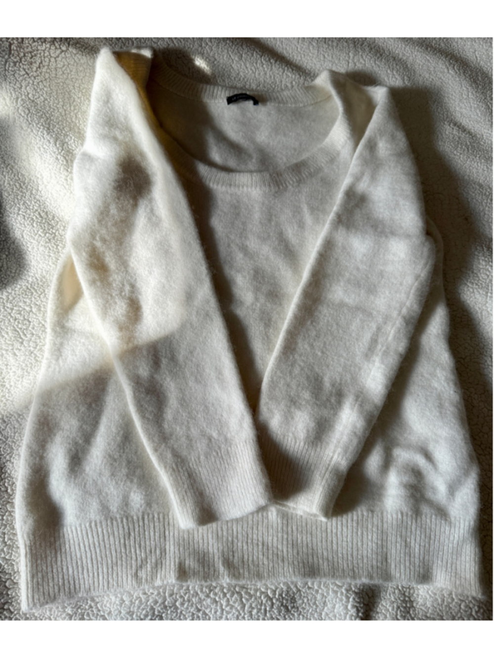 Women's Le Chateau Angora Blend Crew Neck Sweater White Size S-M Rabbit - Picture 4 of 12